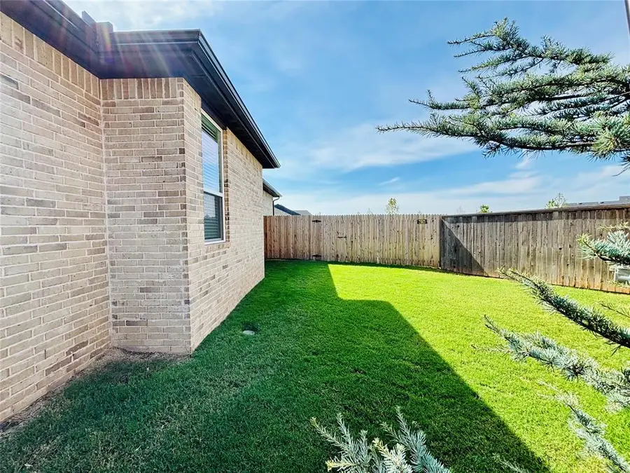 3500 Paso Robles Terrace, Edmond, OK 73034 - Image #3