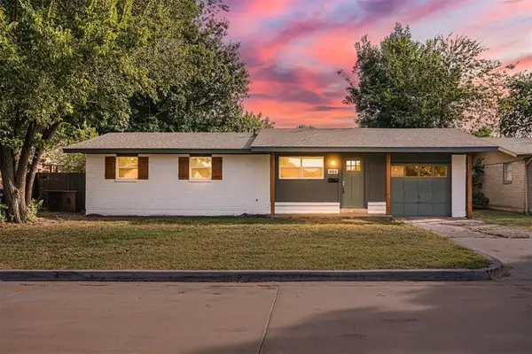 604 SW 12th Street, Moore, OK 73160