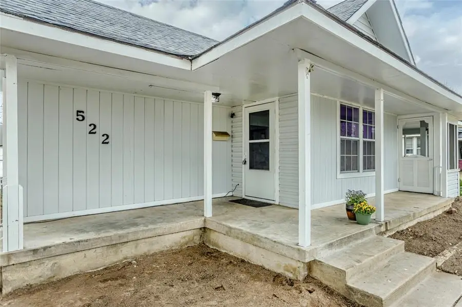 522 N Market Avenue, Shawnee, OK 74801 - #2