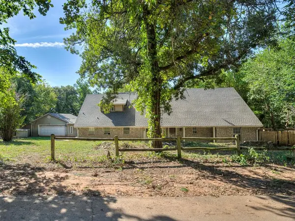 2404 Rambling Road, Edmond, OK 73025