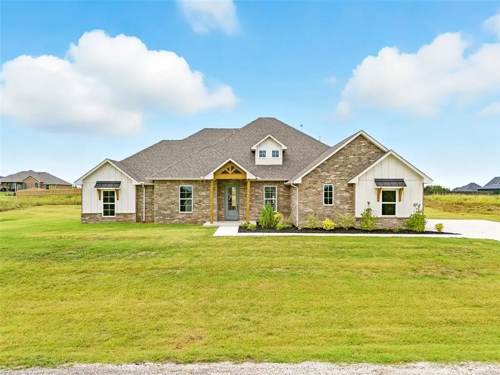 4449 Raymond Lane, Guthrie, OK 73044 - Image #1