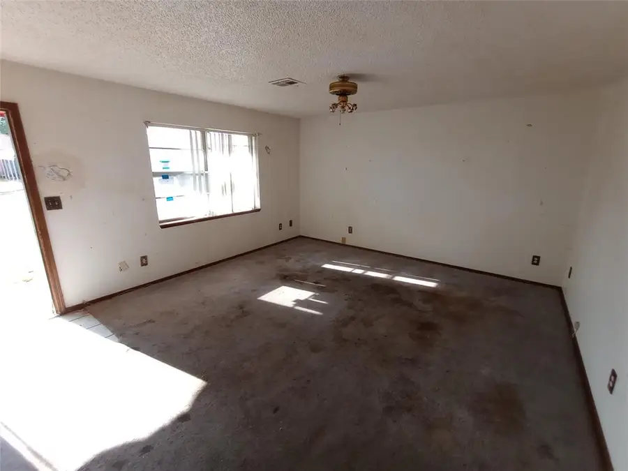 505 S Weigle Street, Watonga, OK 73772 - Image #3