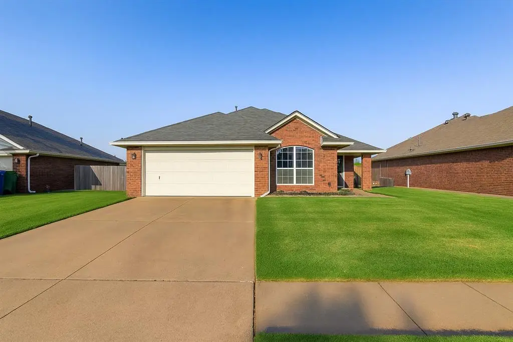 17305 Gold Drive, Edmond, OK 73012 - Image #1