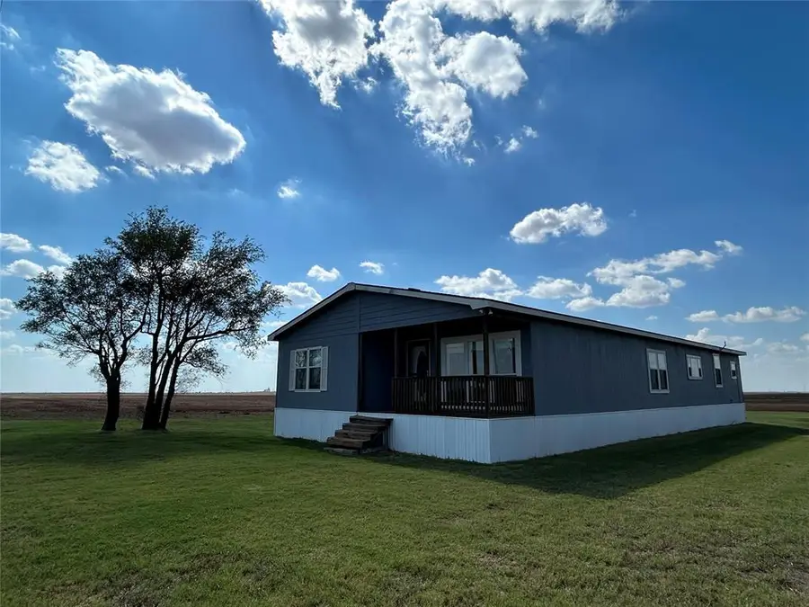 12603 N 2210 Road, Rocky, OK 73661 - Image #3