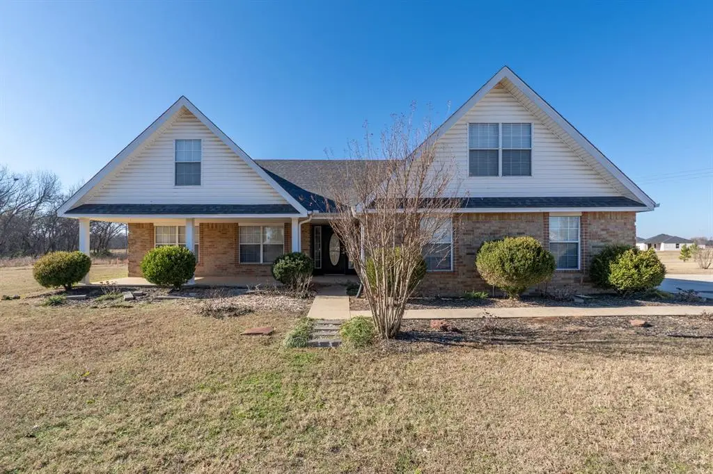 43304 Belle Brook Circle, Shawnee, OK 74804 - Image #1