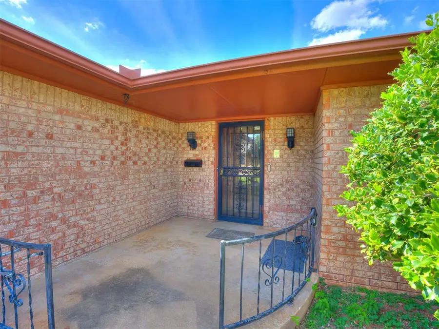 10105 Bromley Court, Oklahoma City, OK 73159 - Image #2