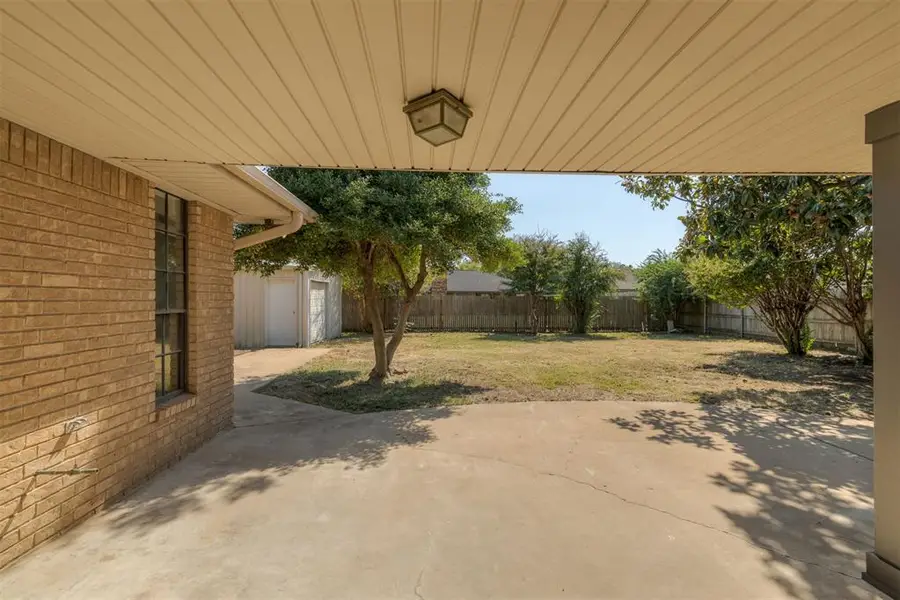 10028 Henderson Drive, Oklahoma City, OK 73139 - Image #2
