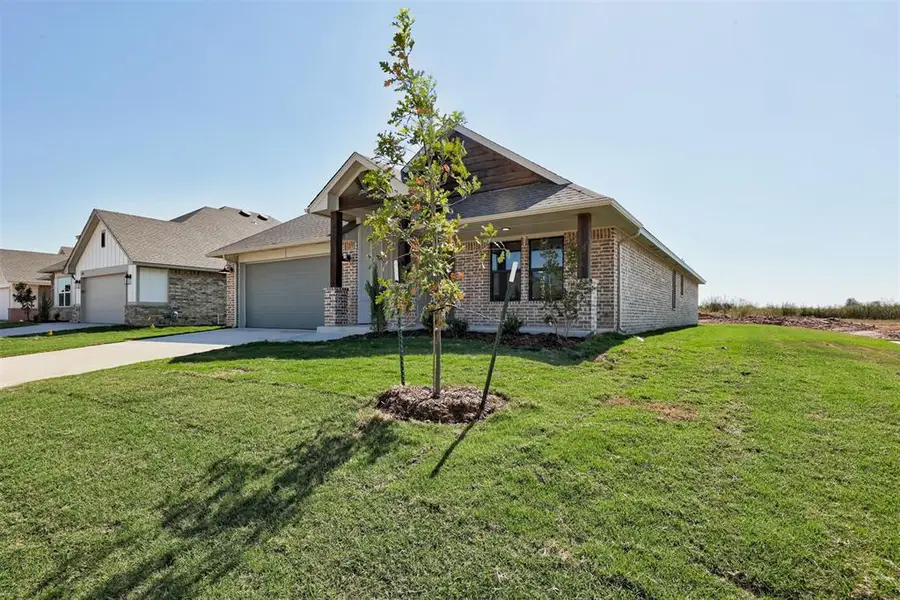 629 Honey Springs Lane, Shawnee, OK 74804 - Image #2