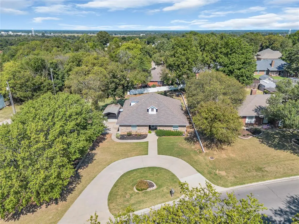 307 Bowling Drive, Pauls Valley, OK 73075 - Image #1