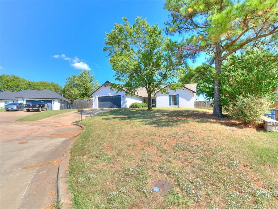 23 Crown Point, Shawnee, OK 74804 - Image #3