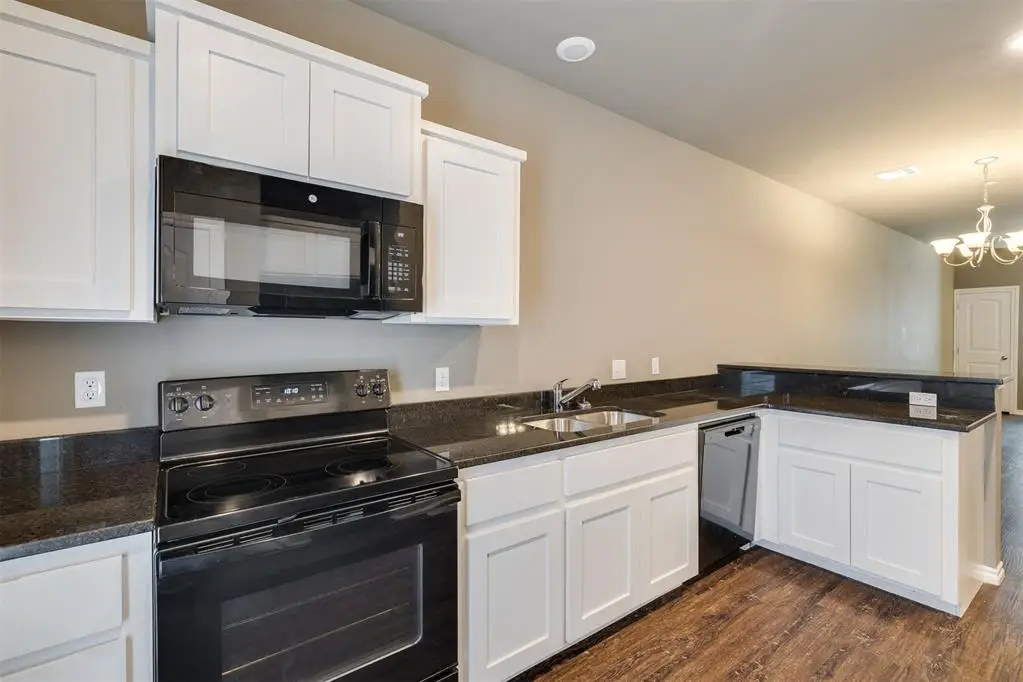 919 SW 91st Street, Oklahoma City, OK 73139 - Image #1