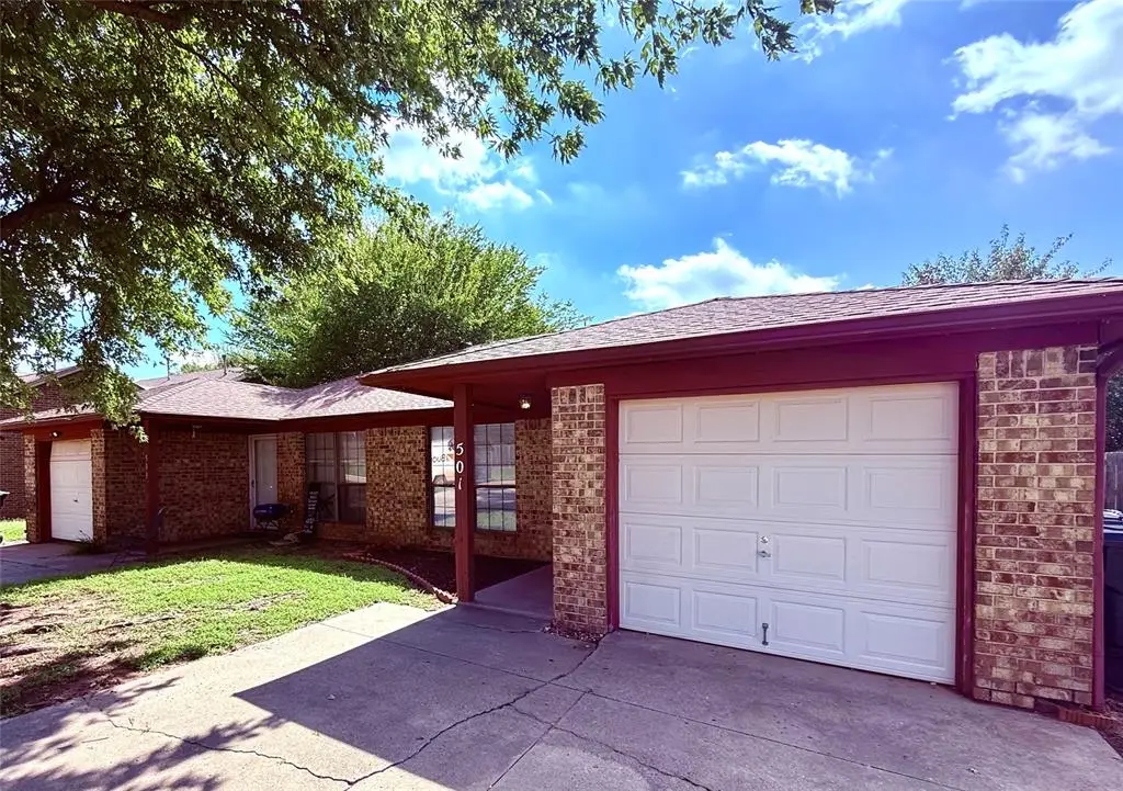 501 S Greengate Drive, Yukon, OK 73099 - Image #1