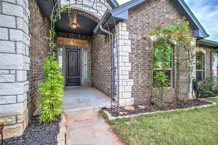 15570 Greenleaf Lane, Oklahoma City, OK 73165 - Image #3