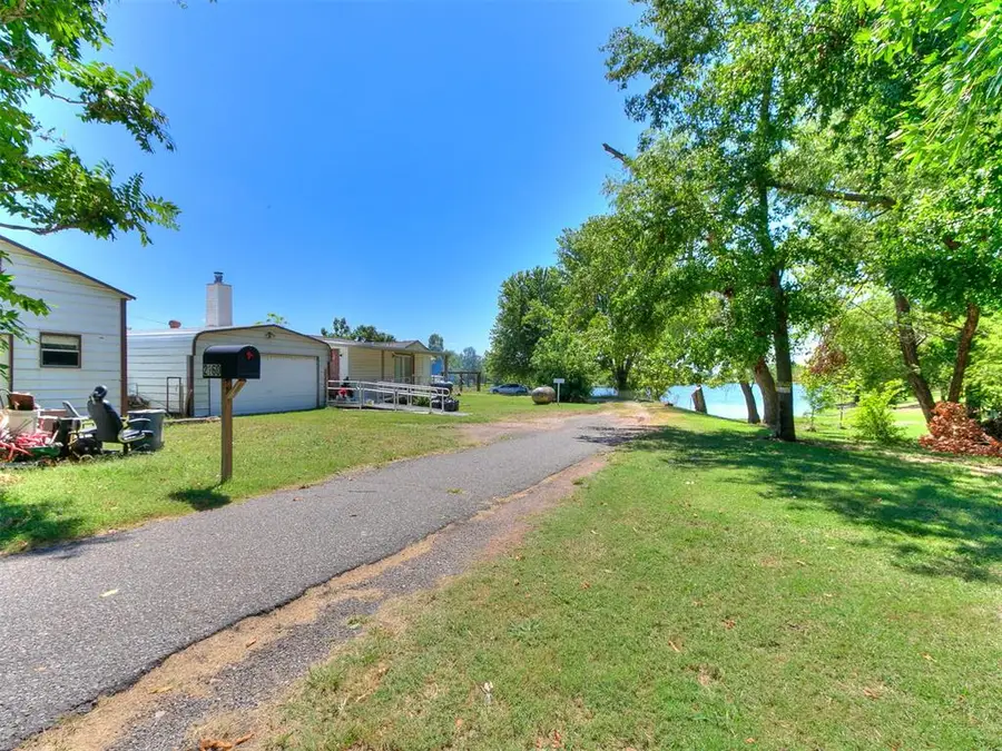 2160 Thunder Drive, Crescent, OK 73028 - Image #3