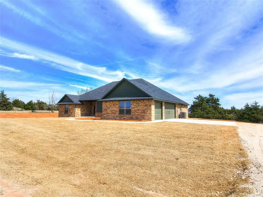 2470 Secretariat Pass, Guthrie, OK 73044 - Image #2