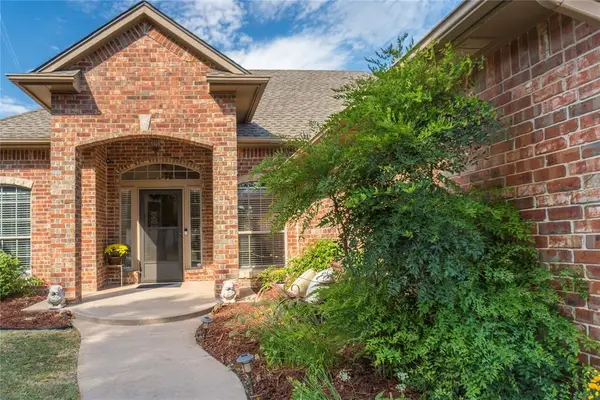 16813 Autumnwood Drive, Edmond, OK 73012
