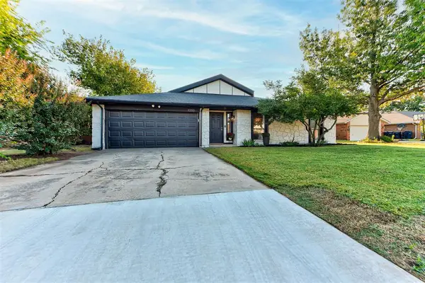 11300 Davis Court, Oklahoma City, OK 73162