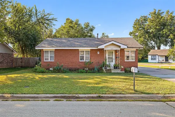 1008 E Woodson Street, El Reno, OK 73036