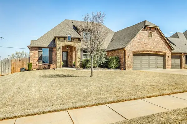 2241 W Mickey Drive, Mustang, OK 73064