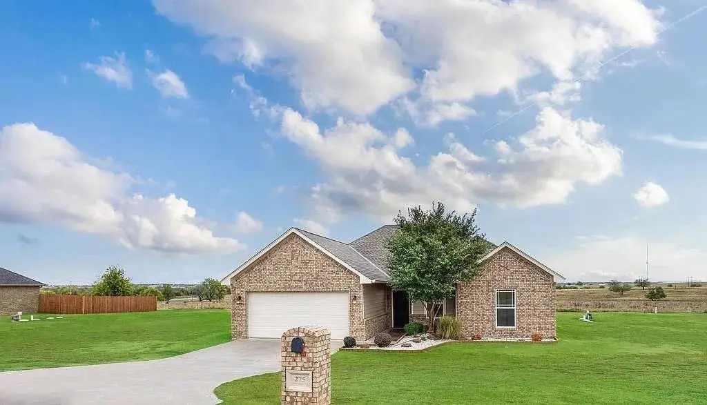 275 NE Happy Hollow Lane, Elgin, OK 73538 - Image #1