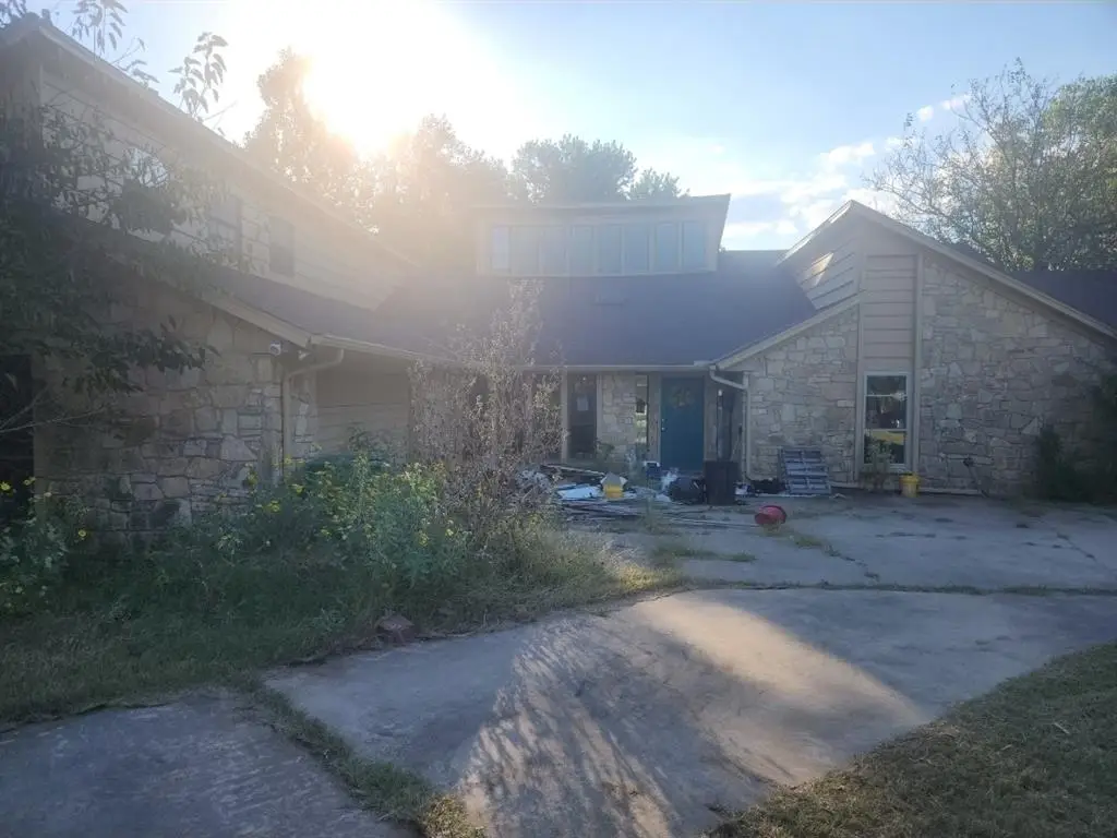 4001 Randels Way, Forest Park, OK 73121 - #1