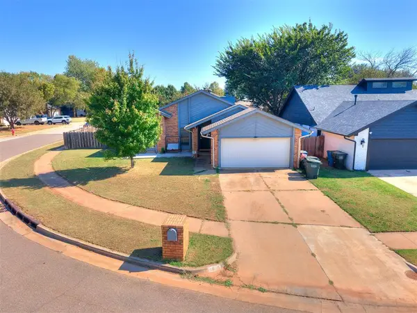 1916 Woodside Drive, Edmond, OK 73013
