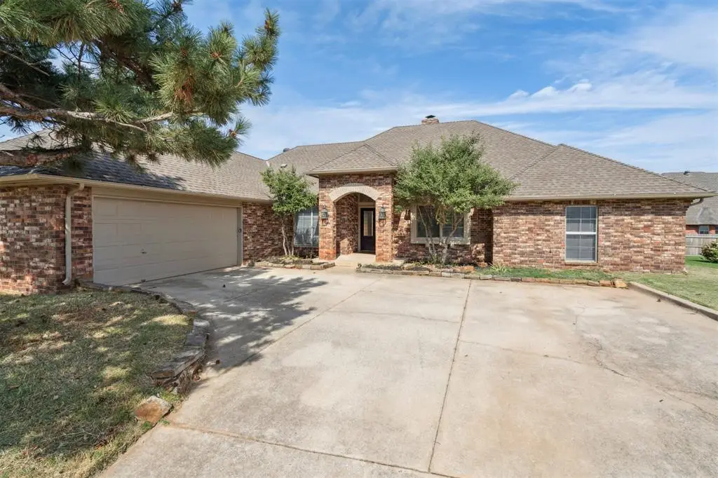 10404 Regent Street, Oklahoma City, OK 73162 - Image #1