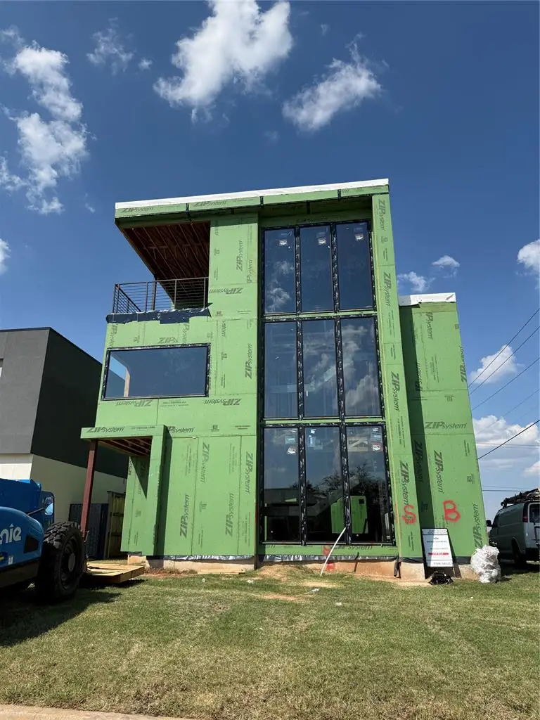 801 NW 68th Street, Oklahoma City, OK 73116 - Image #2