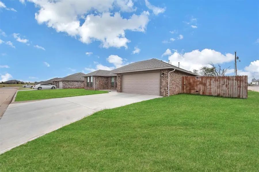 106 Mulberry Lane, Elk City, OK 73644 - Image #2