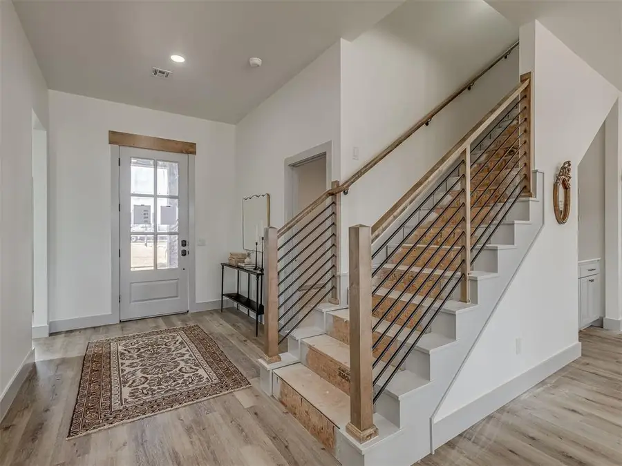 664 Venetian Avenue, Piedmont, OK 73078 - Image #2