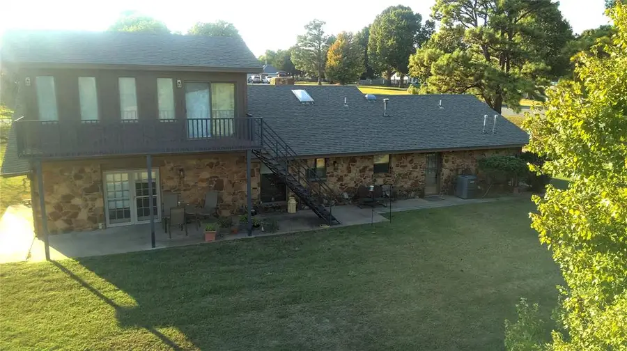 1805 Todd Estate Drive, Chickasha, OK 73018 - Image #3