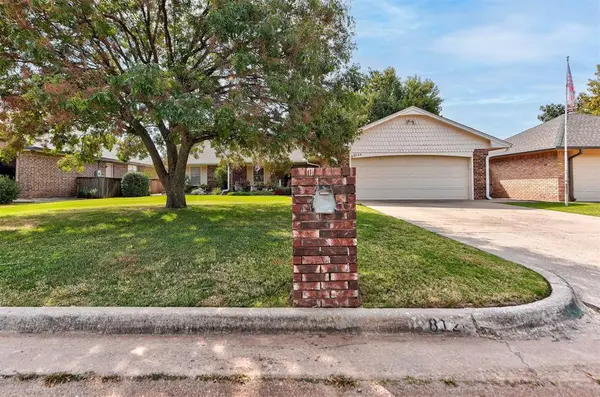 8124 NW 119th Street, Oklahoma City, OK 73162