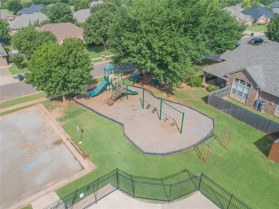201 NW 160th Terrace, Edmond, OK 73013 - Image #3