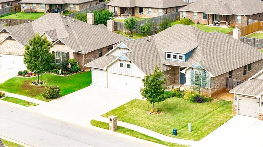 4925 Crater Lake Drive, Edmond, OK 73025 - Image #2