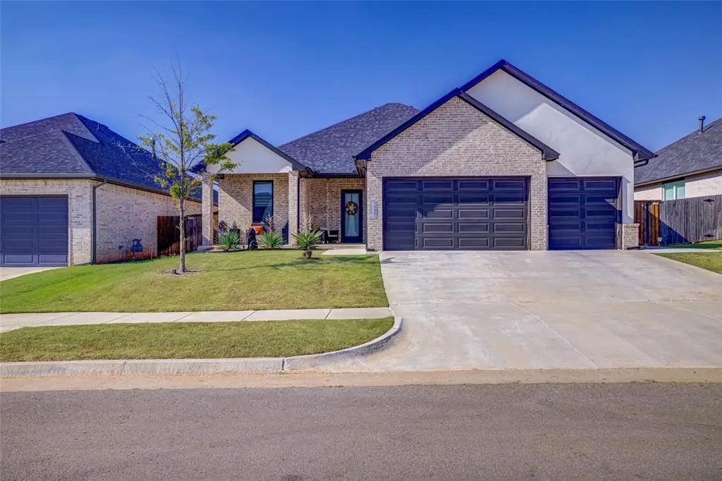 15401 Caspian Lane, Edmond, OK 73013 - Image #1