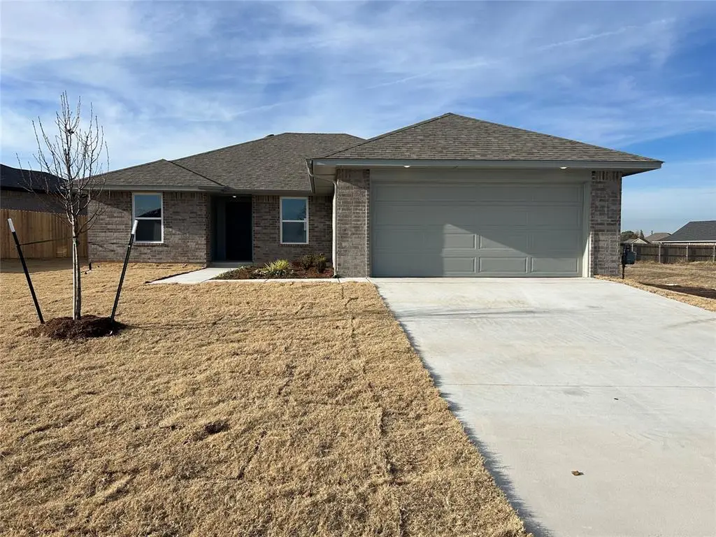 20687 Brush Creek Boulevard, Harrah, OK 73045 - Image #1
