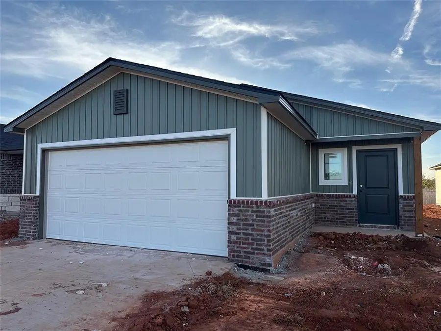 10229 Big Blue Drive, Oklahoma City, OK 73131 - Image #2