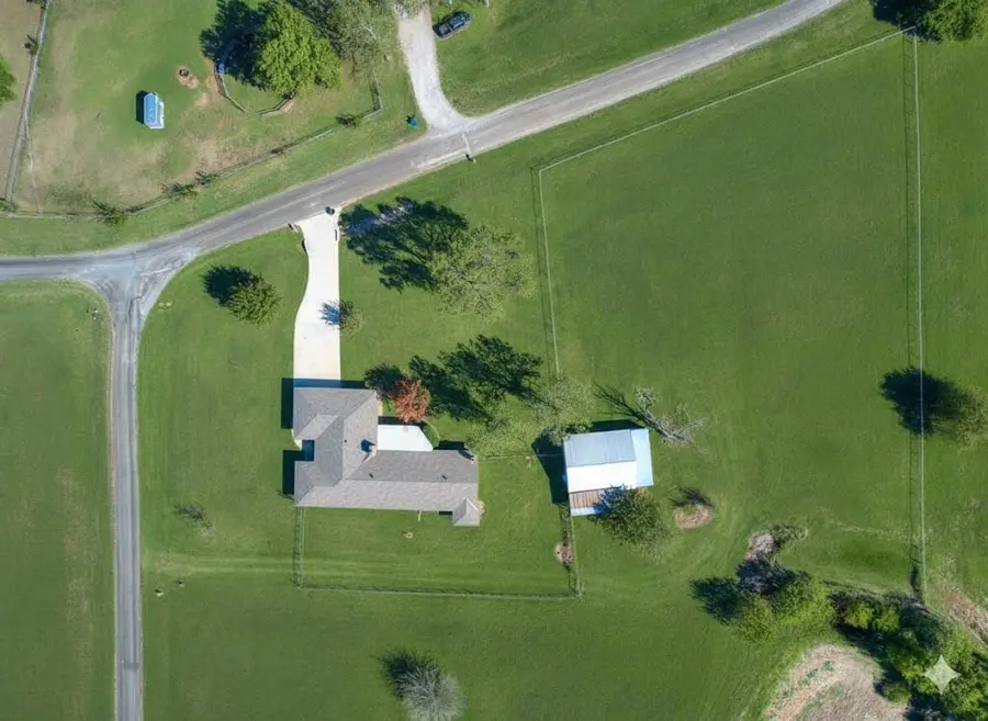 424 Spur Drive, Piedmont, OK 73078 - Image #2