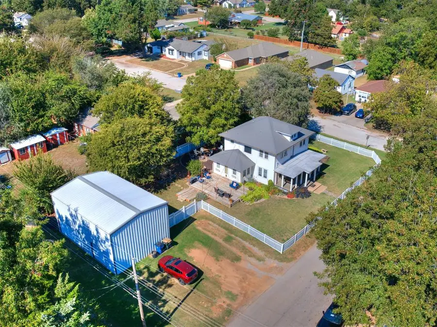 2302 S 17th Street, Chickasha, OK 73018 - Image #3