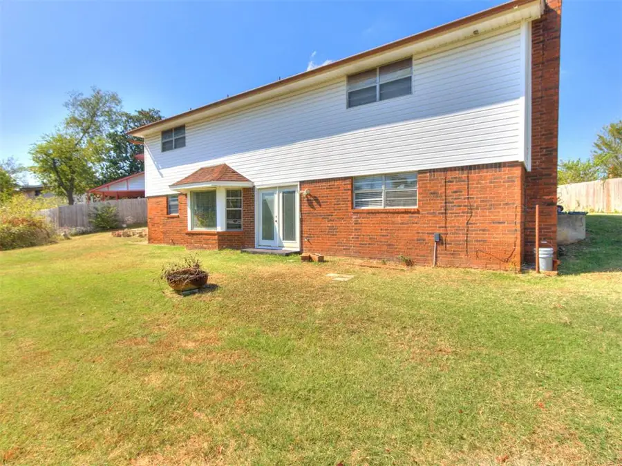 29 Timber Creek Way, Shawnee, OK 74804 - Image #2