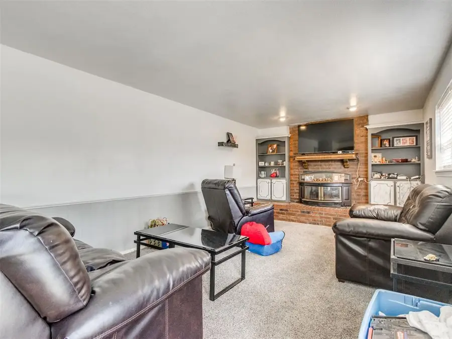 29 Timber Creek Way, Shawnee, OK 74804 - Image #3