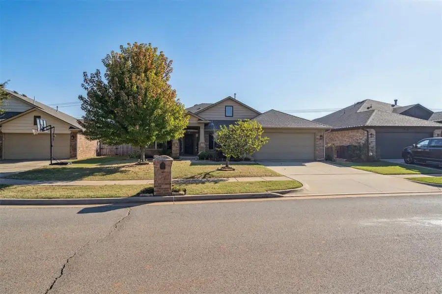 908 Carolyn Ridge Road, Norman, OK 73071 - Image #2