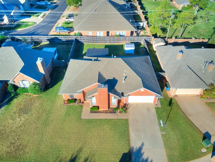 317 Albany Drive, Edmond, OK 73003 - Image #3