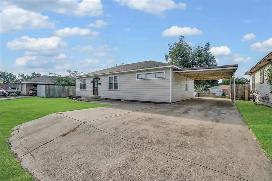 220 E Van Buren Street, Mangum, OK 73554 - Image #3