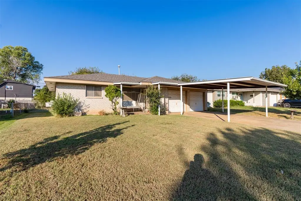 905 N Norman Avenue, Moore, OK 73160 - Image #1