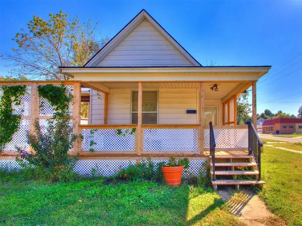 727 W Minnesota Avenue, Chickasha, OK 73018