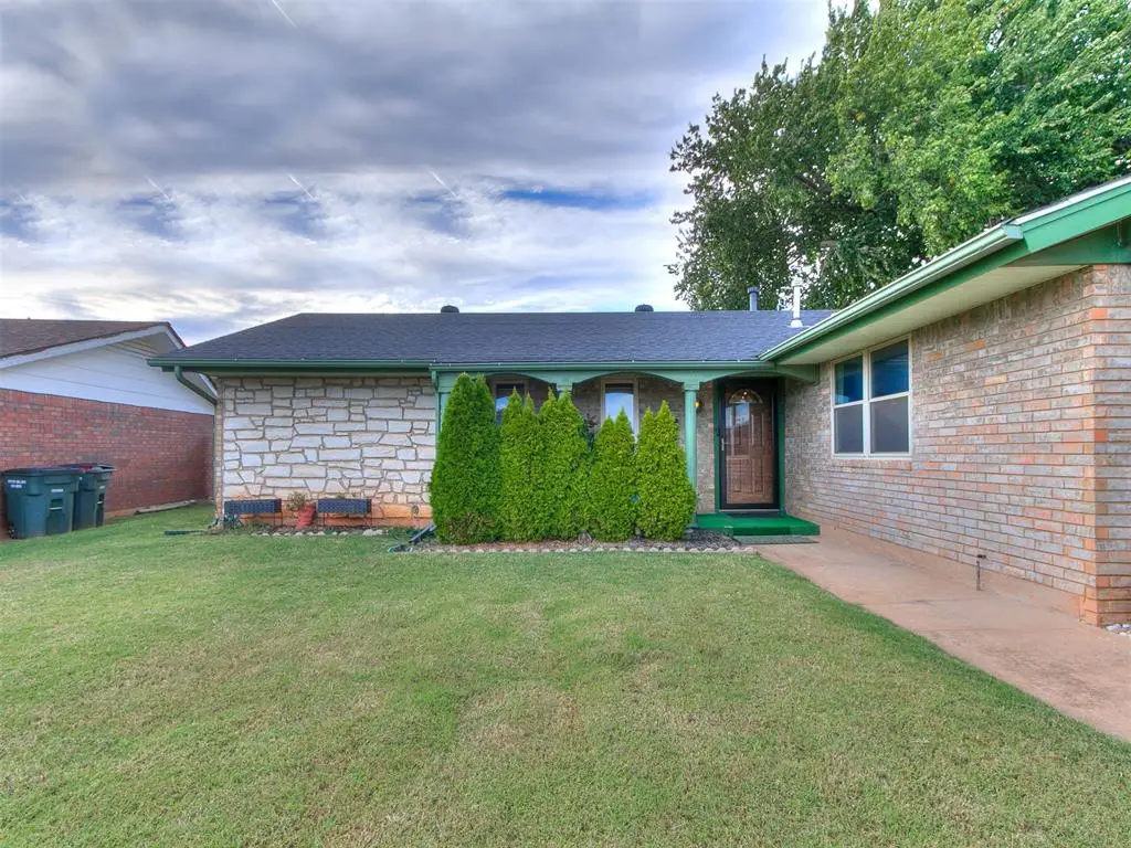 4205 S Epperly Drive, Del City, OK 73115 - Image #1