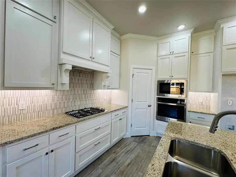 2905 Summit Hollow Circle, Norman, OK 73071 - Image #3