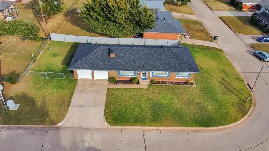 410 Vickie Drive, Del City, OK 73115 - Image #2