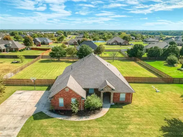14474 Old Barn Road, Edmond, OK 73025